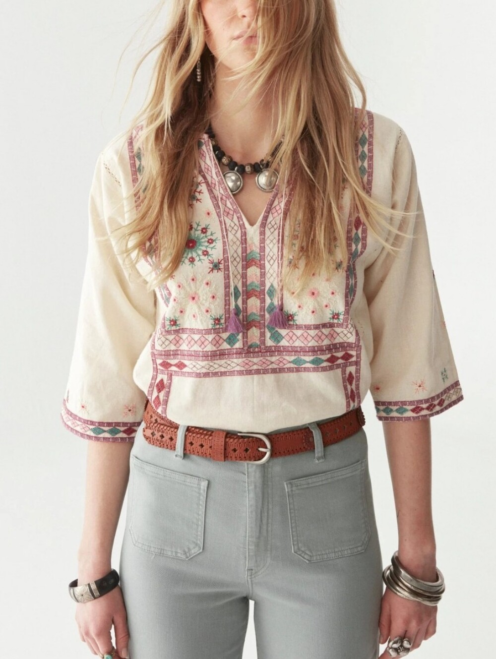 Maison Hotel Nimirta Blouse Embroidred Boho Top In Choti Holi Tassle Tie S Folk